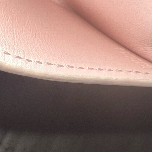 LOUIS VUITTON Ludlow Soft Beige Monogram Vernis Coin Case - Picture 16 of 16